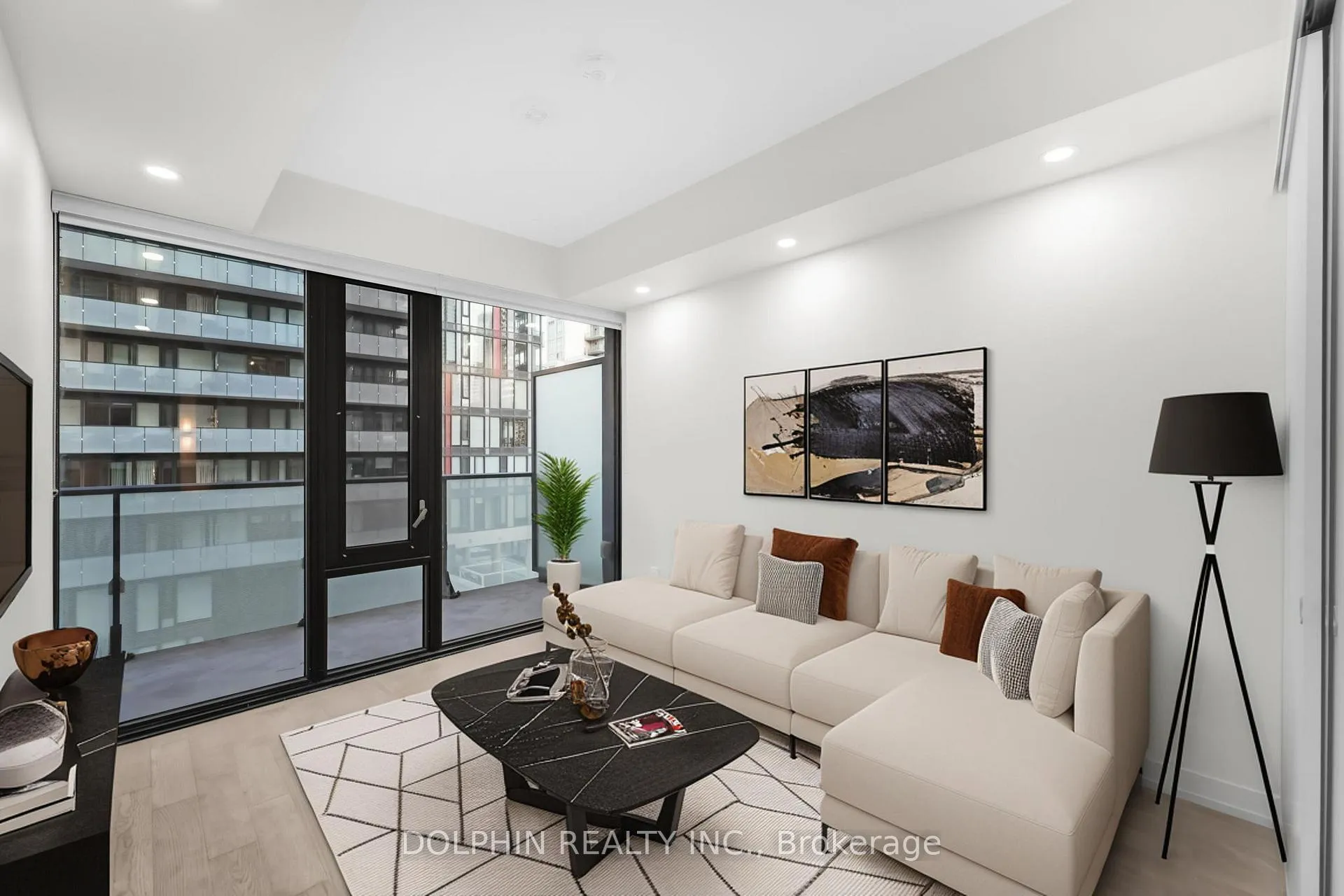 Photo 7 of Unit 1007, 161 Roehampton Avenue, Toronto, Mount Pleasant West — HOMEH