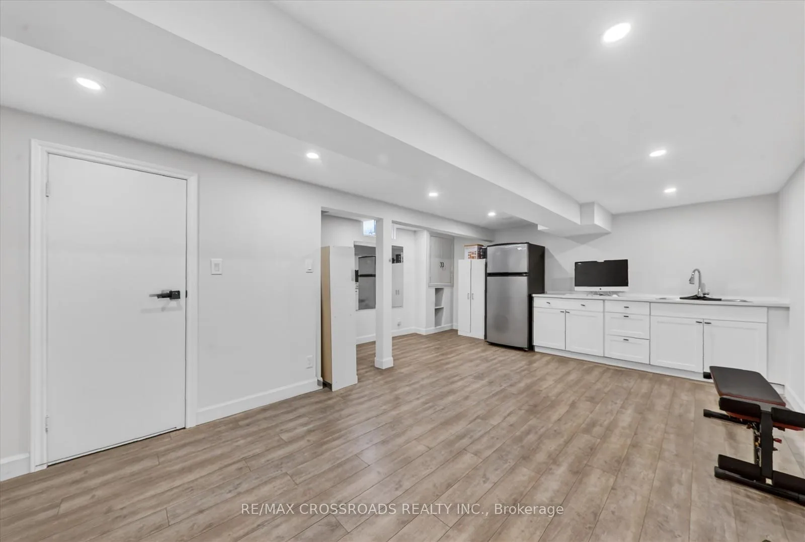 Photo 25 of 357 Pompano Court, Oshawa, Samac — HOMEH