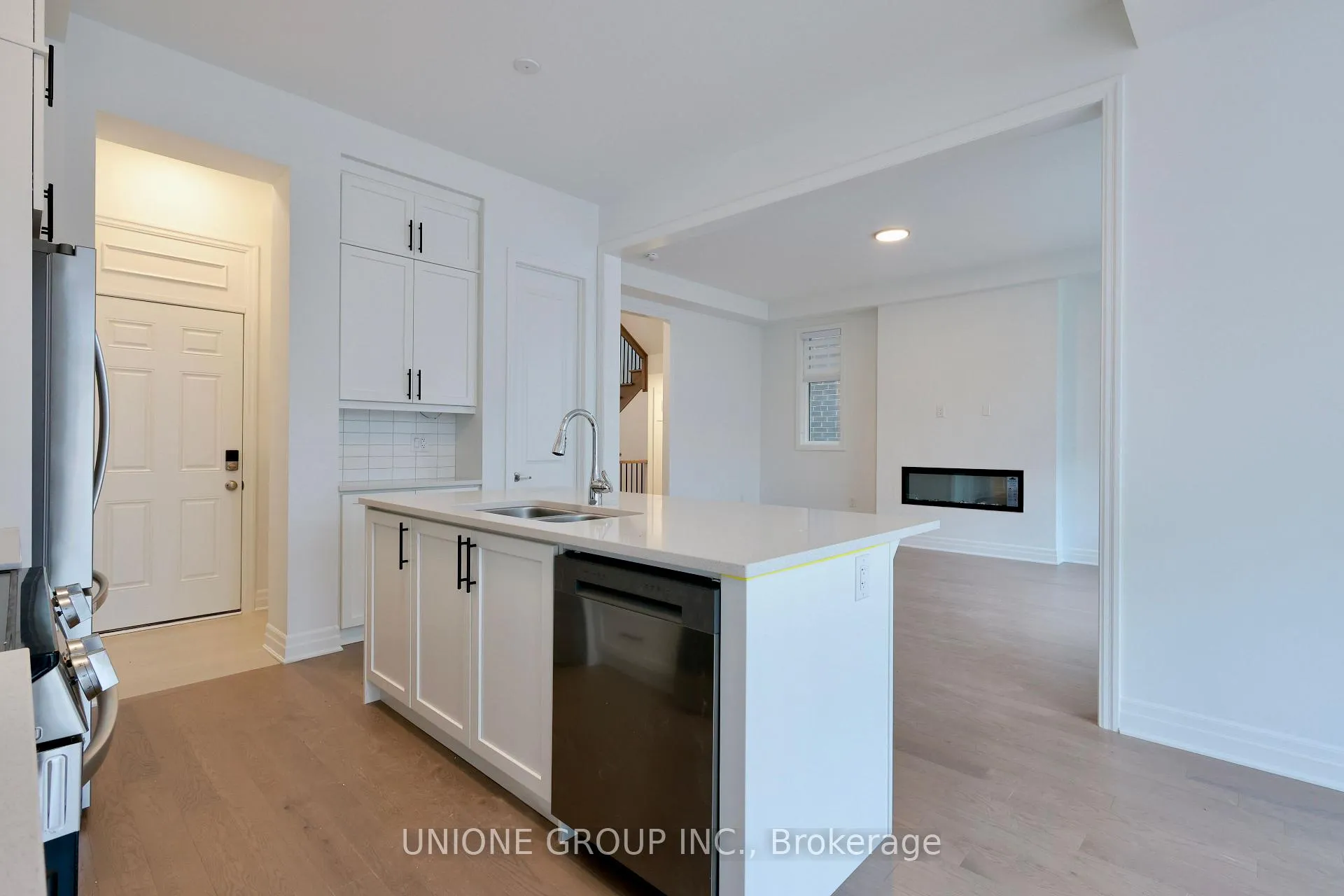 Photo 7 of 1198 Pelican Passage, Oakville, Joshua Meadows — HOMEH