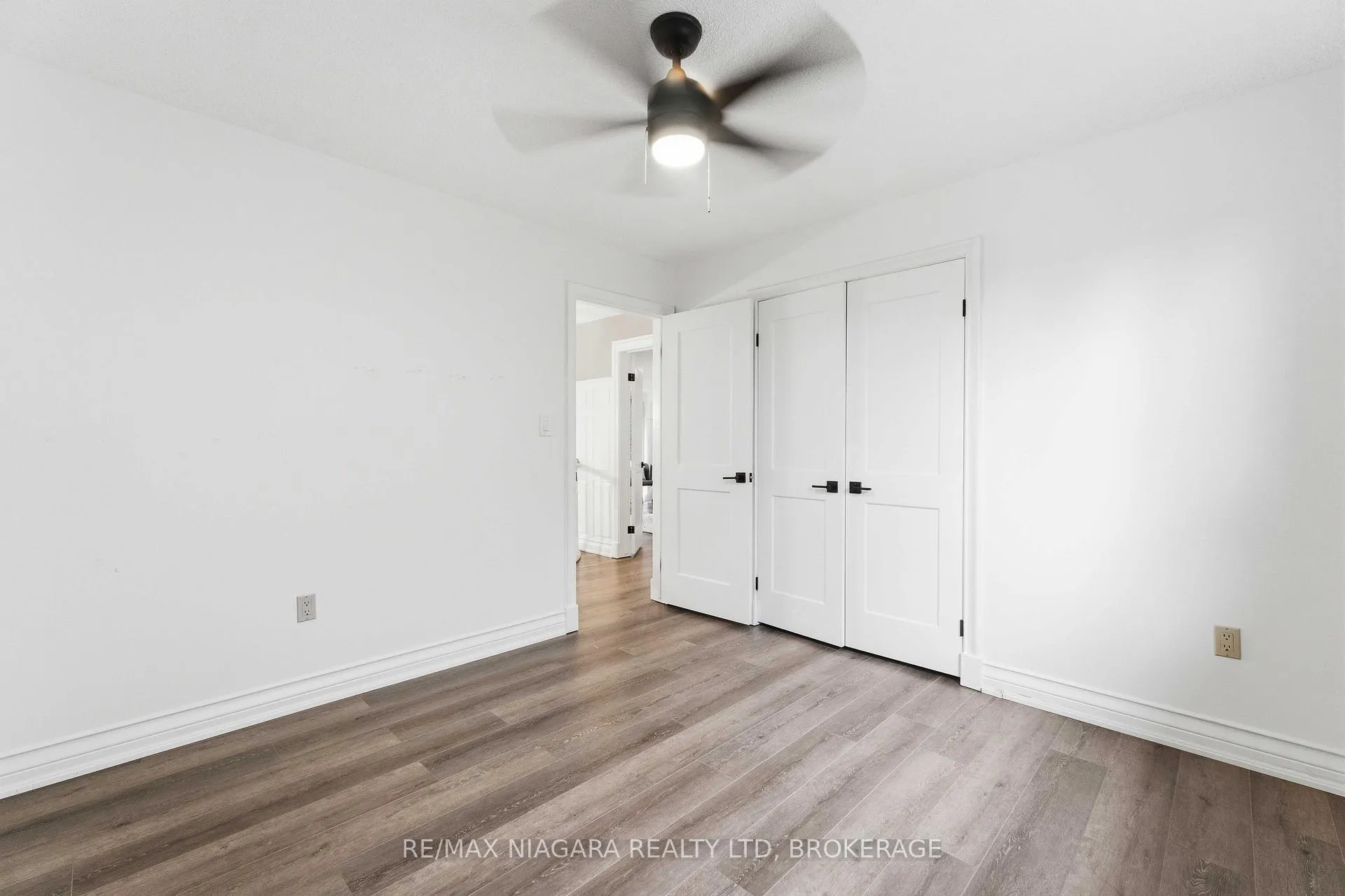 Photo 30 of 44 Cheritan Court, St. Catharines, Port Dalhousie — HOMEH