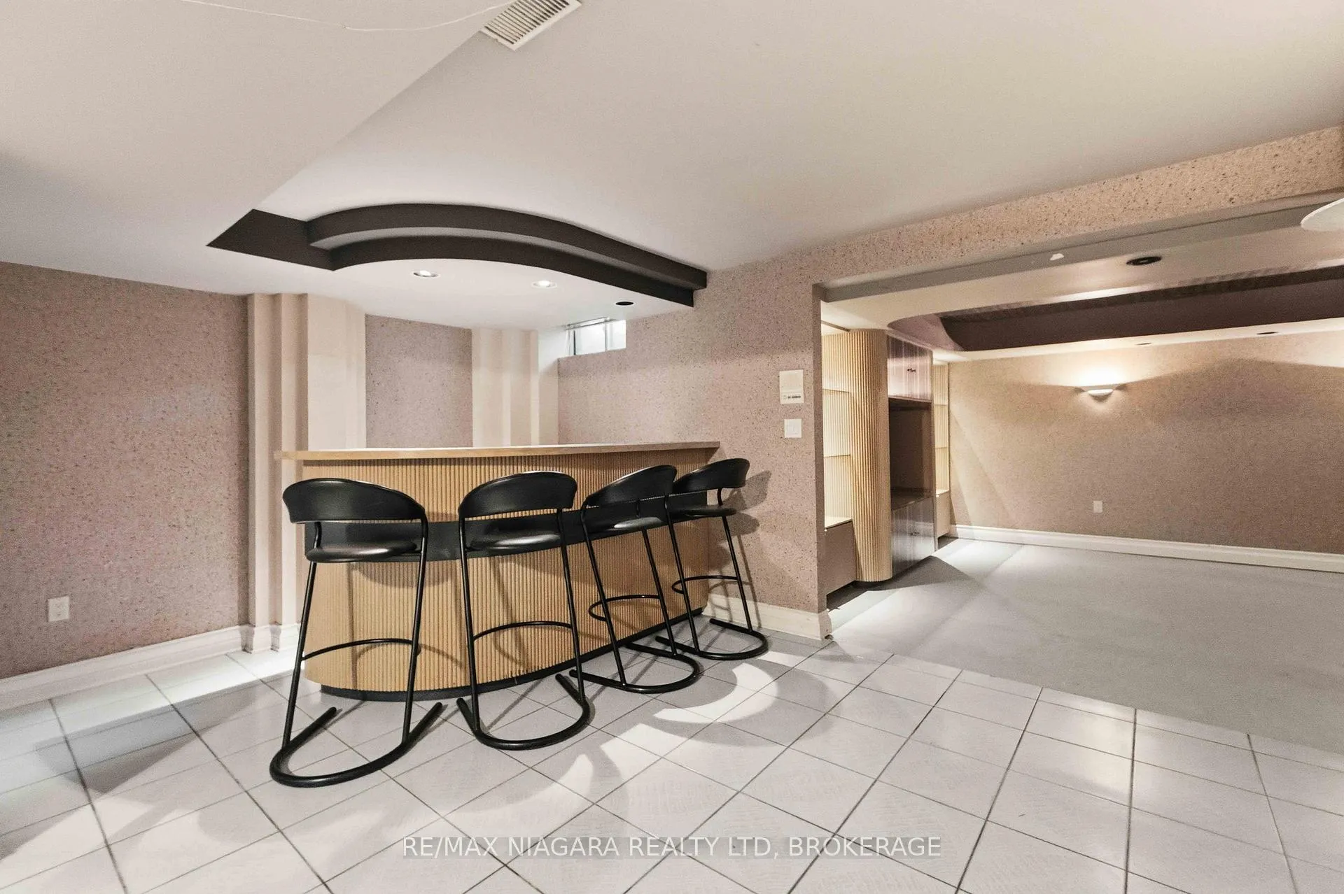 Photo 35 of 44 Cheritan Court, St. Catharines, Port Dalhousie — HOMEH