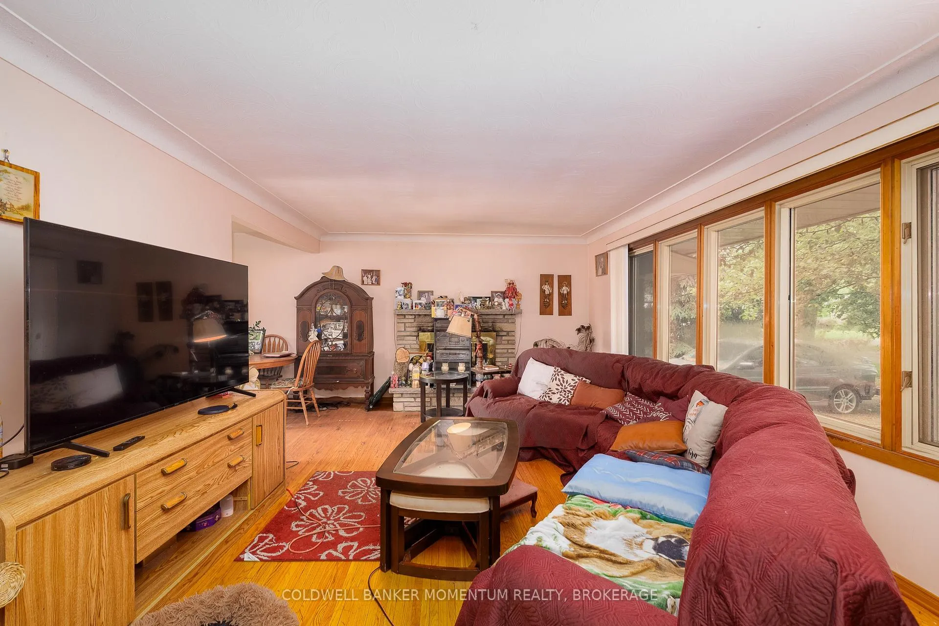 Photo 9 of 6416 Clare Crescent, Niagara Falls, Dorchester — HOMEH