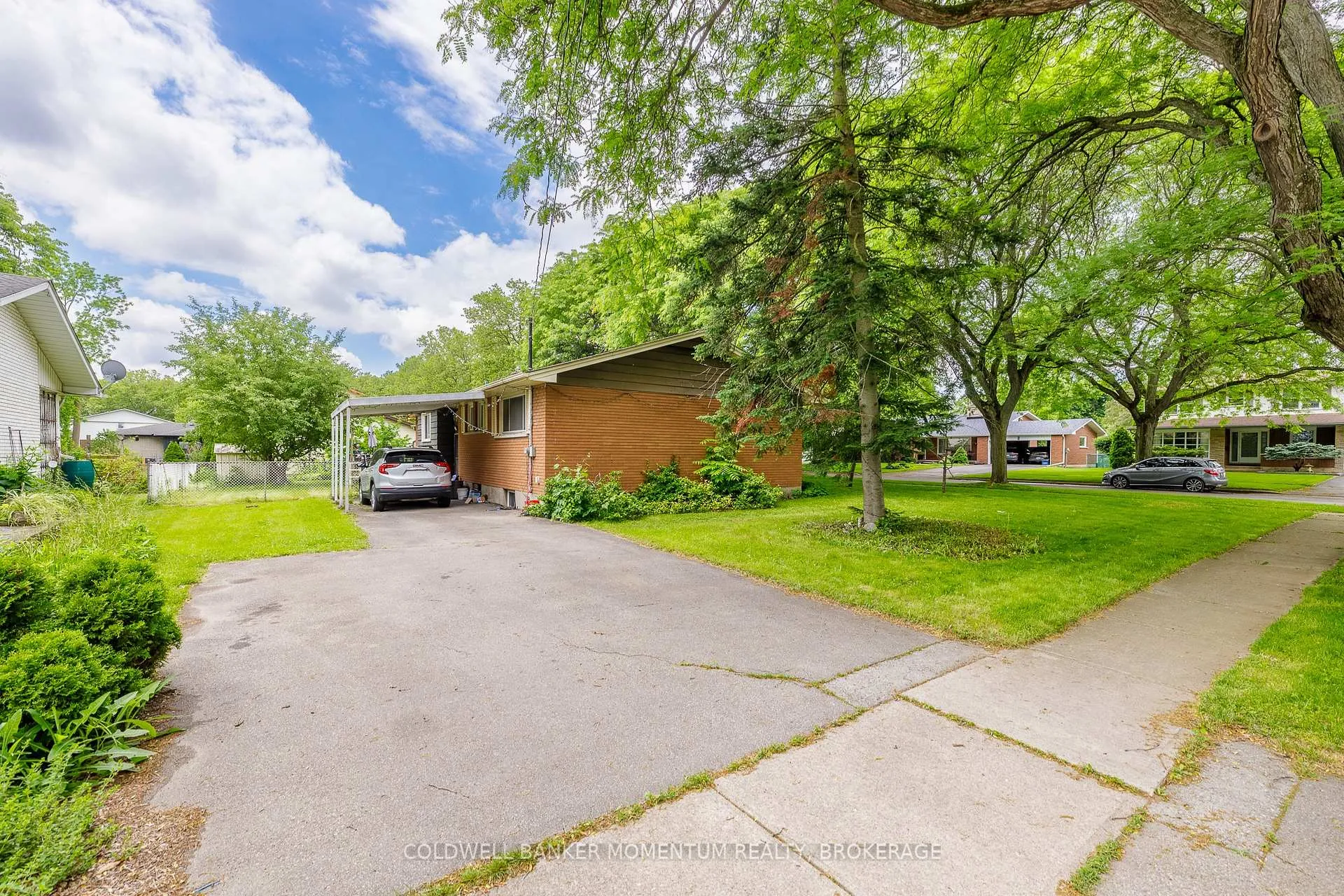 Photo 36 of 6416 Clare Crescent, Niagara Falls, Dorchester — HOMEH