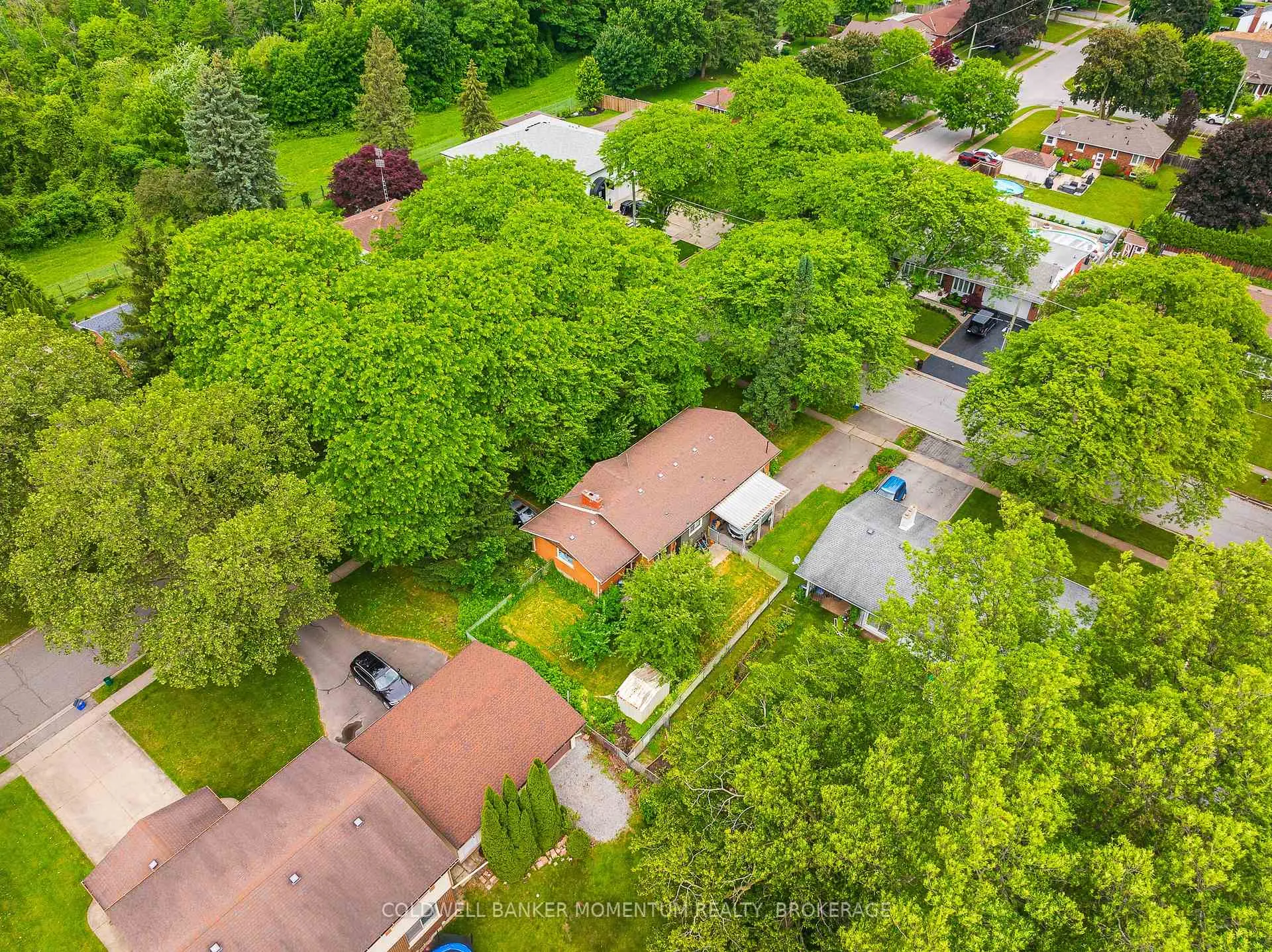 Photo 39 of 6416 Clare Crescent, Niagara Falls, Dorchester — HOMEH