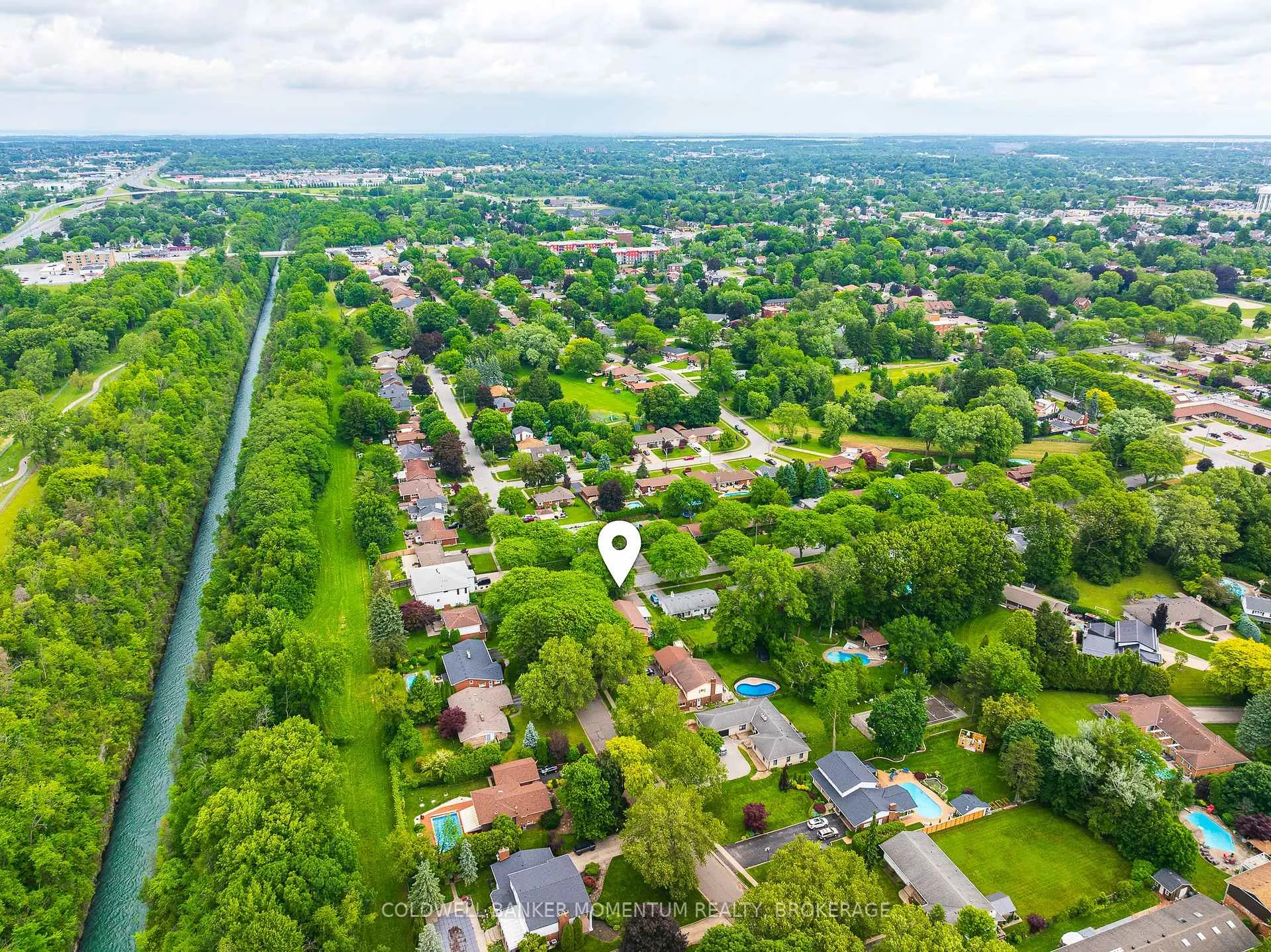 Photo 40 of 6416 Clare Crescent, Niagara Falls, Dorchester — HOMEH