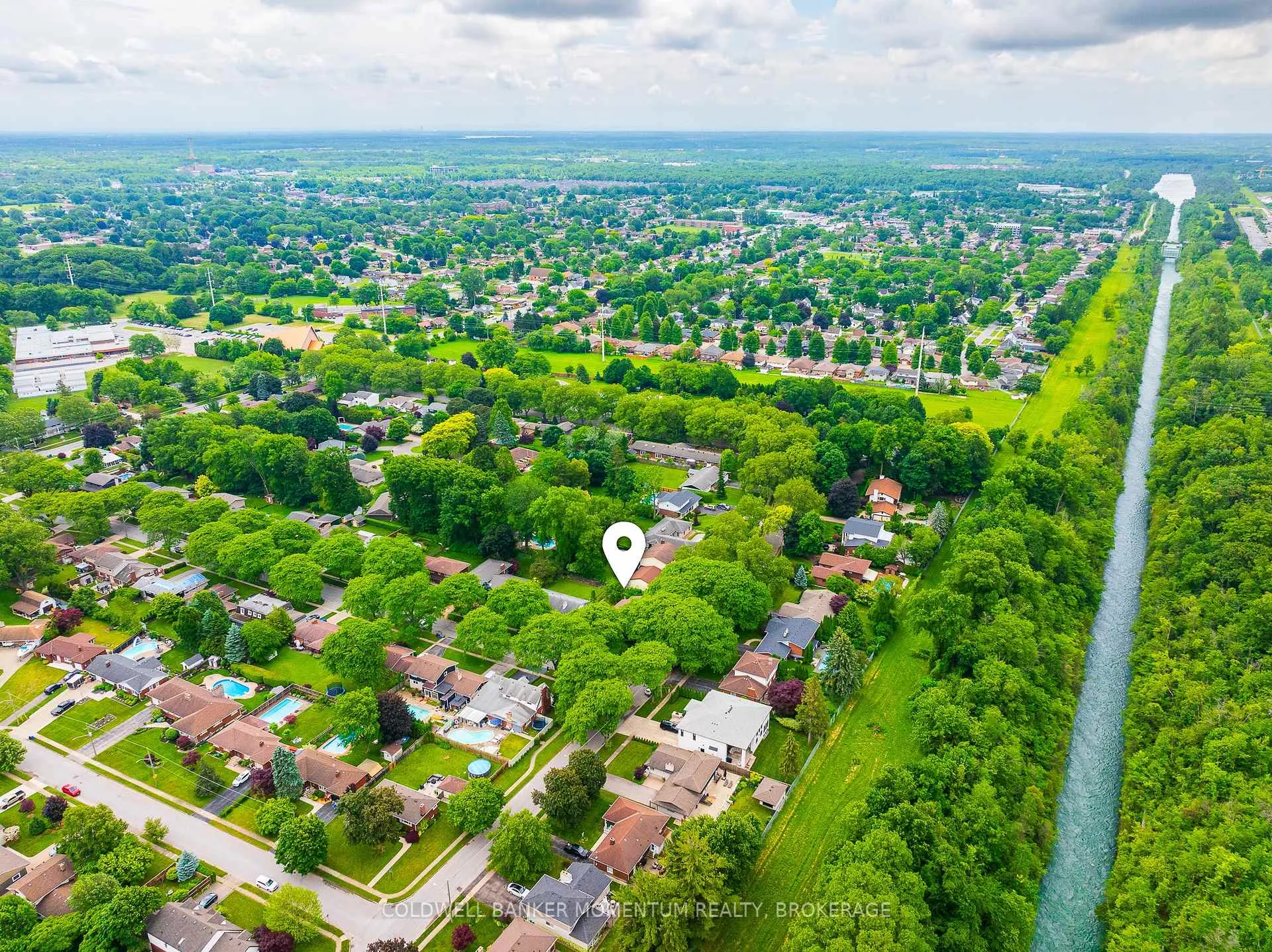 Photo 43 of 6416 Clare Crescent, Niagara Falls, Dorchester — HOMEH