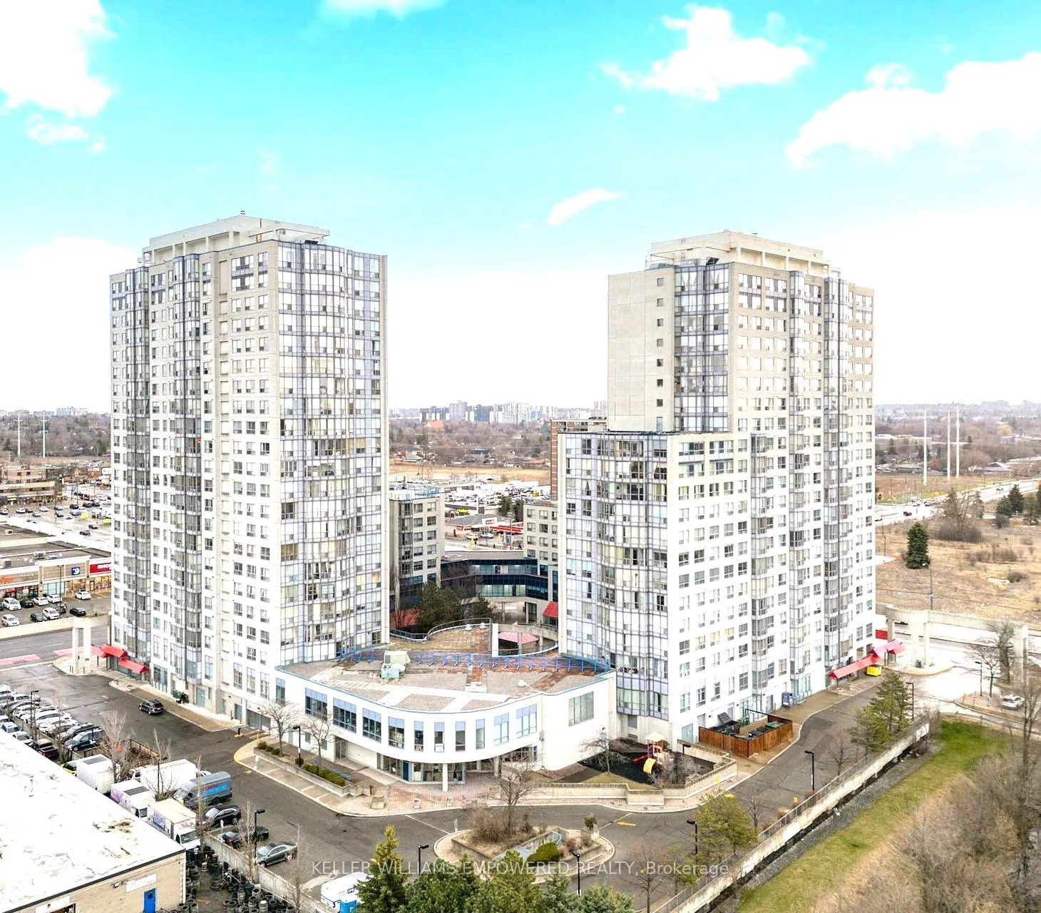 Front of Unit 1508, 1470 Midland Avenue