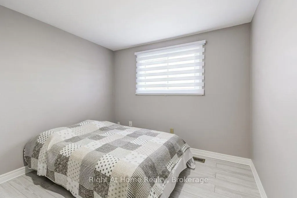 Photo 13 of 207 Montmorency Drive, Hamilton, Red Hill — HOMEH