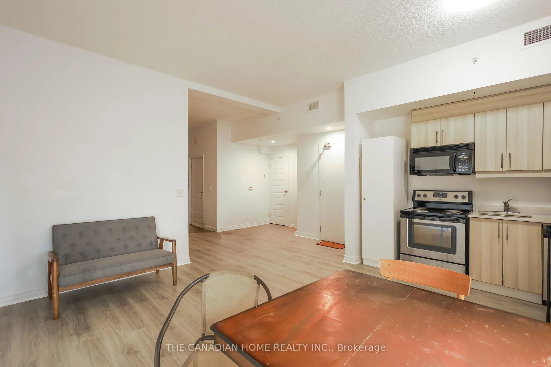 Photo 3 of Unit 304, 158 King Street N, Waterloo, Beechwood/University — HOMEH