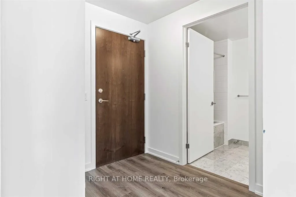 Photo 4 of Unit 1213, 38 Iannuzzi Street, Toronto, Niagara — HOMEH