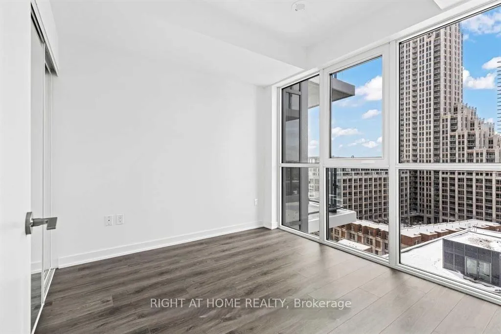 Photo 8 of Unit 1213, 38 Iannuzzi Street, Toronto, Niagara — HOMEH