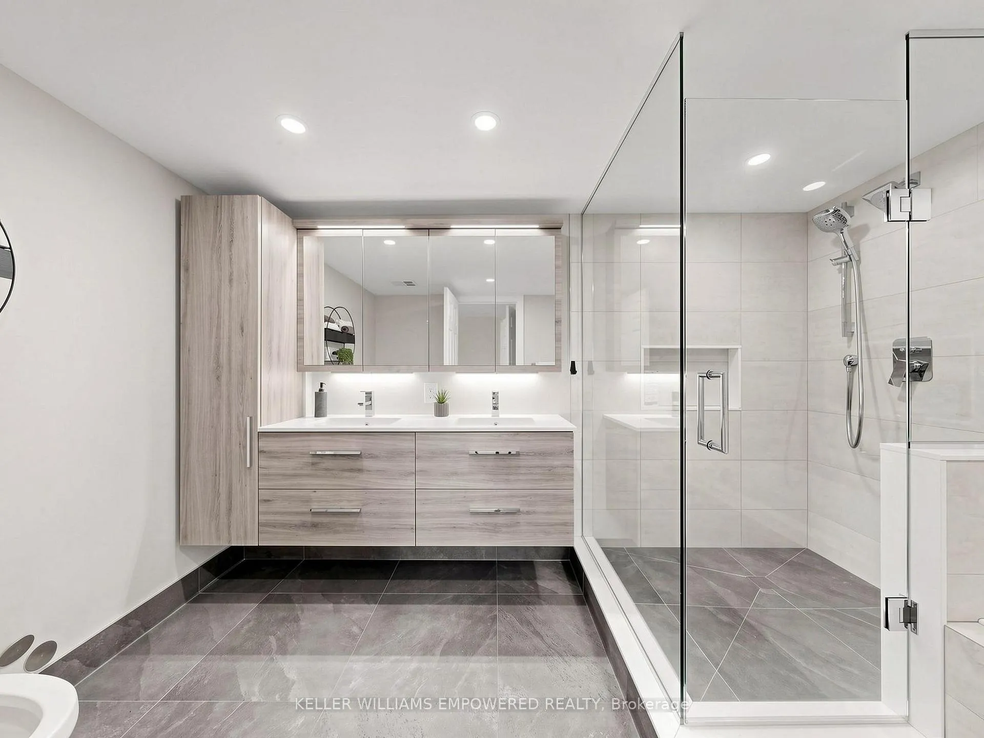 Photo 24 of Unit 614, 610 Bullock Drive, Markham, Markville — HOMEH
