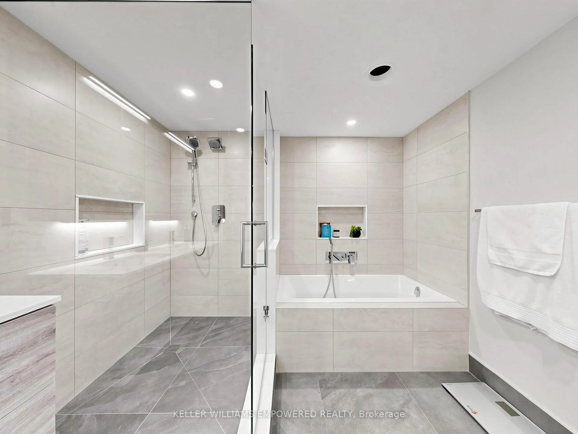 Photo 25 of Unit 614, 610 Bullock Drive, Markham, Markville — HOMEH