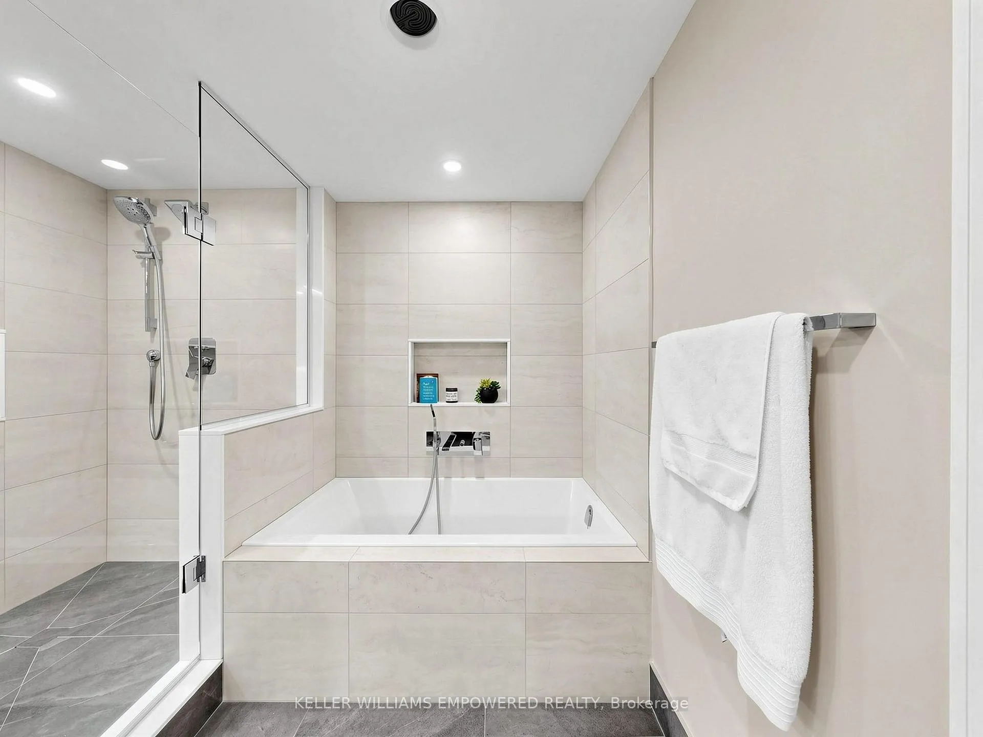 Photo 41 of Unit 614, 610 Bullock Drive, Markham, Markville — HOMEH