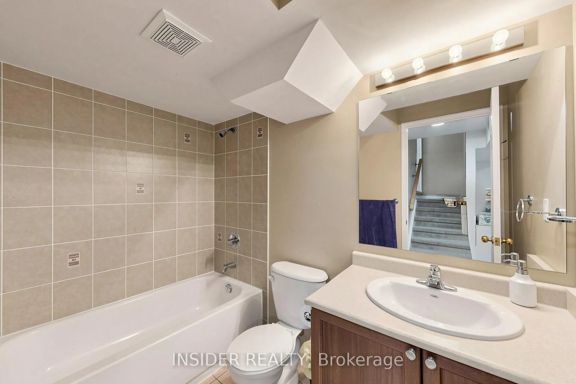 Photo 48 of 7 Croxall Boulevard, Whitby, Brooklin — HOMEH