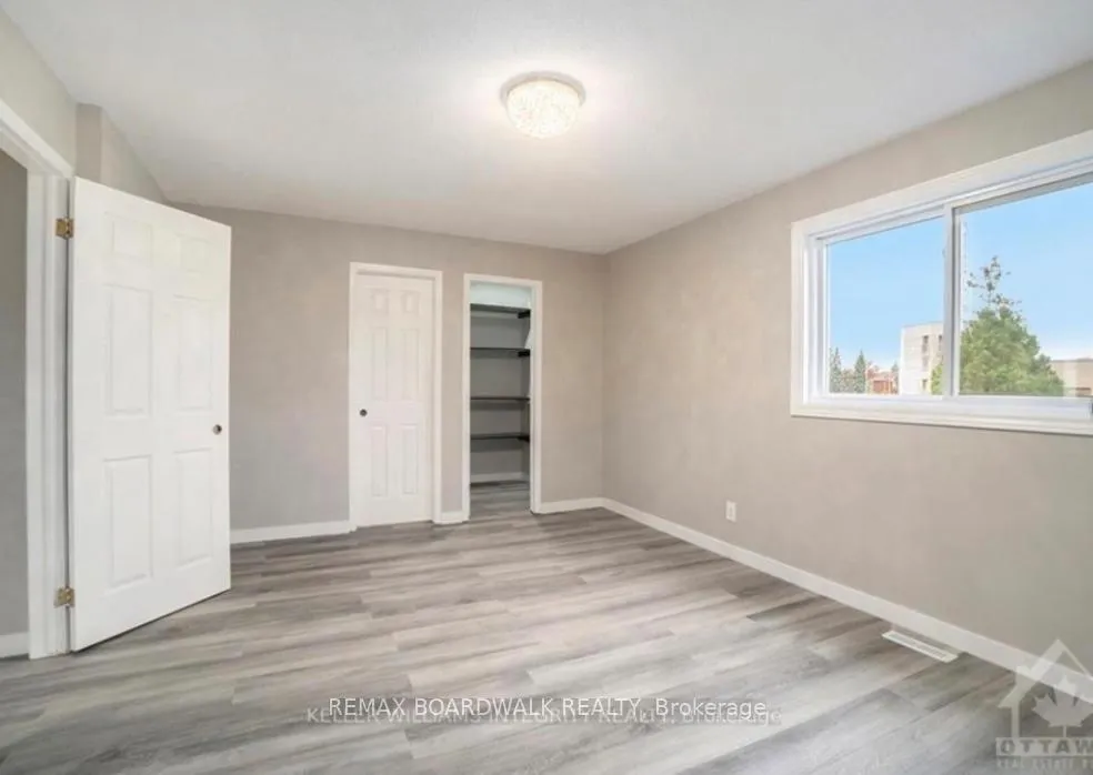 Photo 12 of 563 Latour Crescent, Ottawa, Fallingbrook/Gardenway South — HOMEH