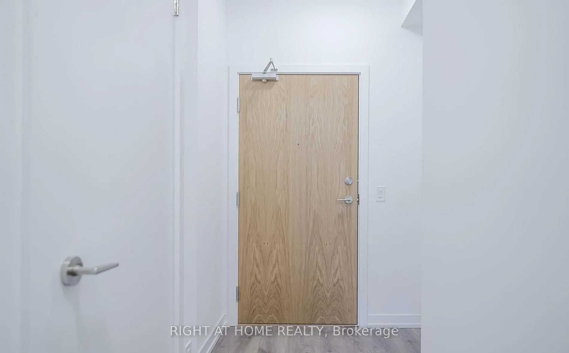 Photo 2 of Unit 2803, 1435 Celebration Drive, Pickering, Bay Ridges — HOMEH