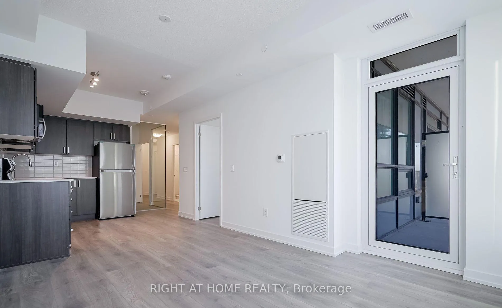Photo 5 of Unit 2803, 1435 Celebration Drive, Pickering, Bay Ridges — HOMEH