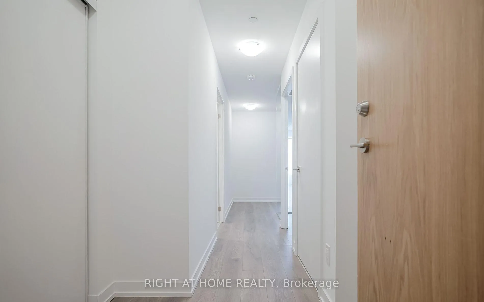 Photo 6 of Unit 2803, 1435 Celebration Drive, Pickering, Bay Ridges — HOMEH