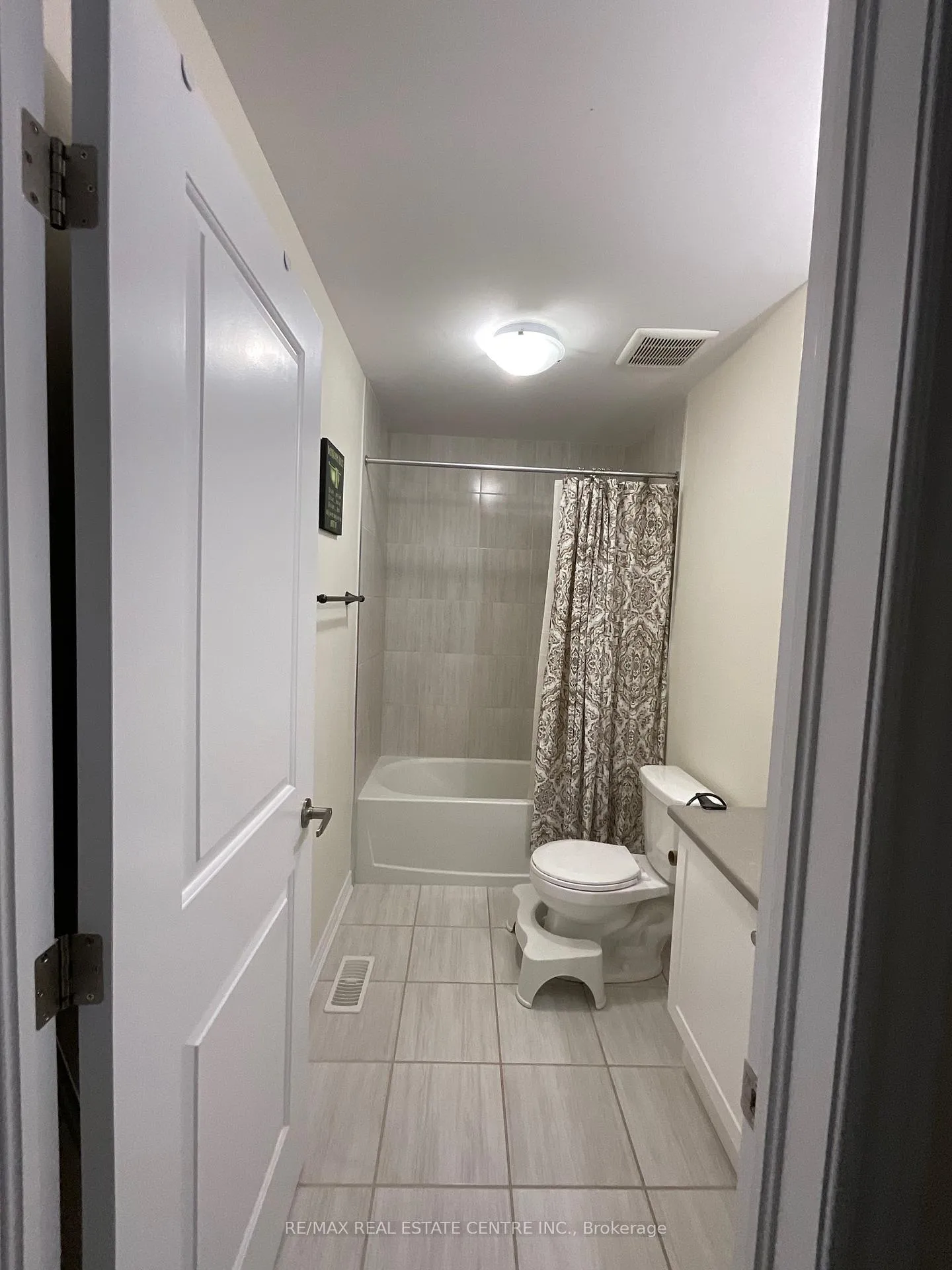 Photo 21 of Unit 118, 77 Diana Avenue, Brantford, Empire — HOMEH