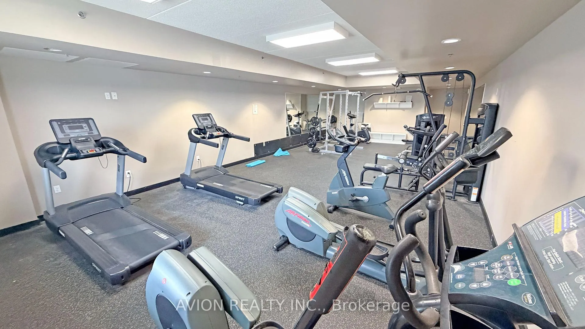 Photo 20 of Unit 806, 8 Hickory Street W, Waterloo, Beechwood/University — HOMEH