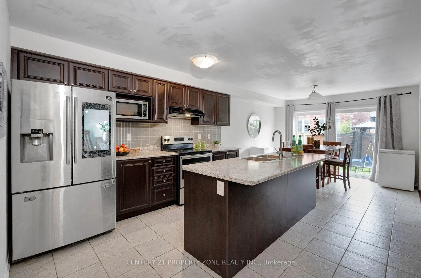 Photo 5 of 43 Mccargow Drive, Haldimand — HOMEH