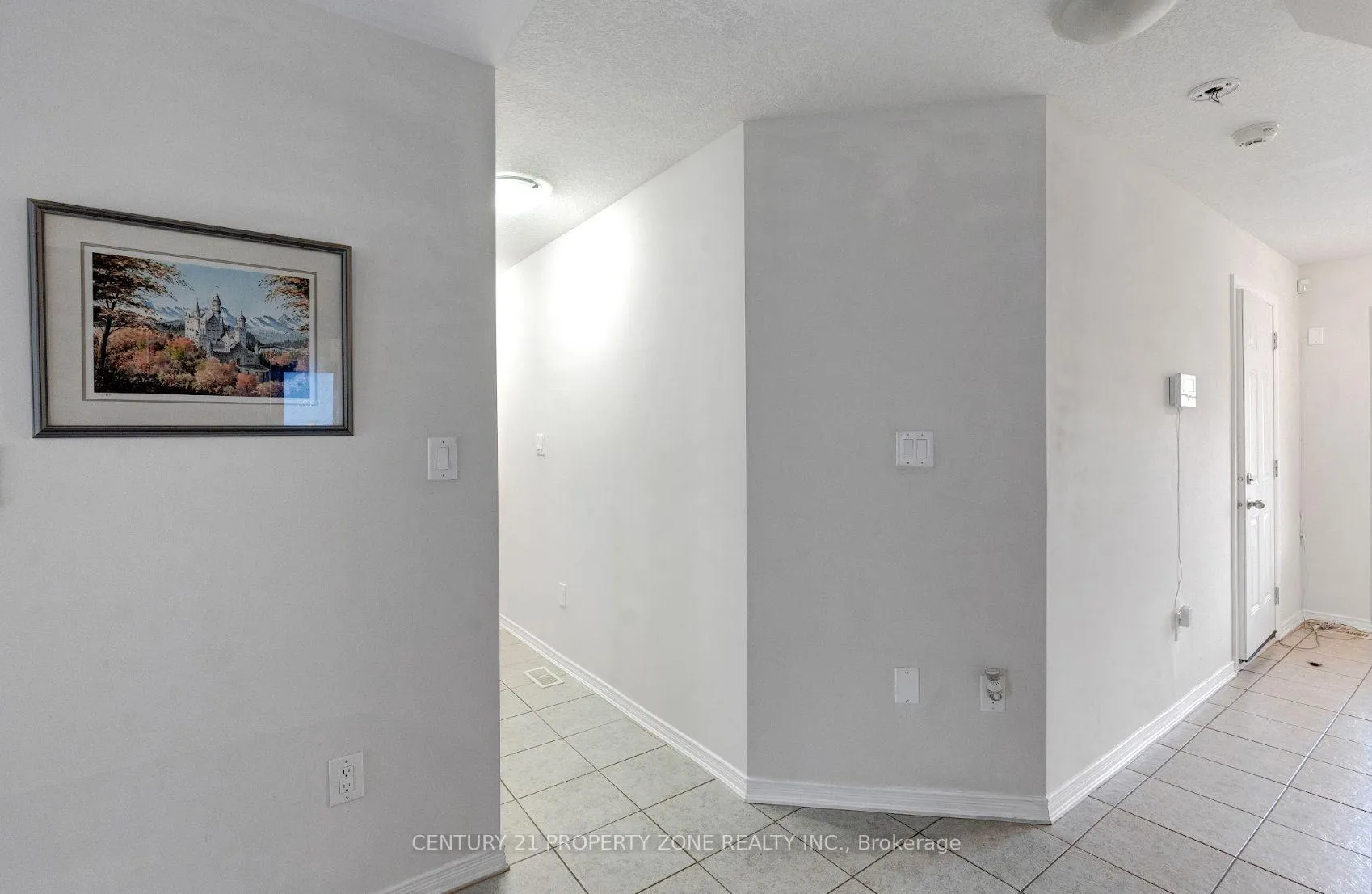 Photo 30 of 43 Mccargow Drive, Haldimand — HOMEH