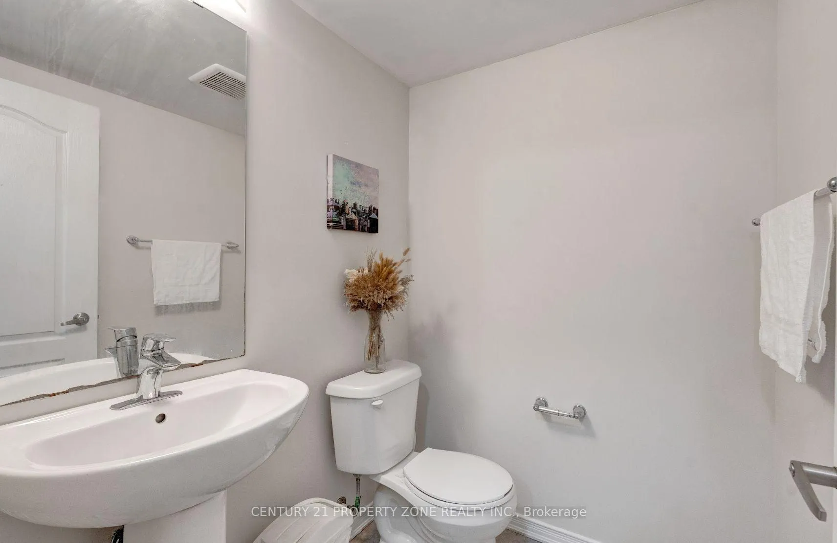 Photo 31 of 43 Mccargow Drive, Haldimand — HOMEH