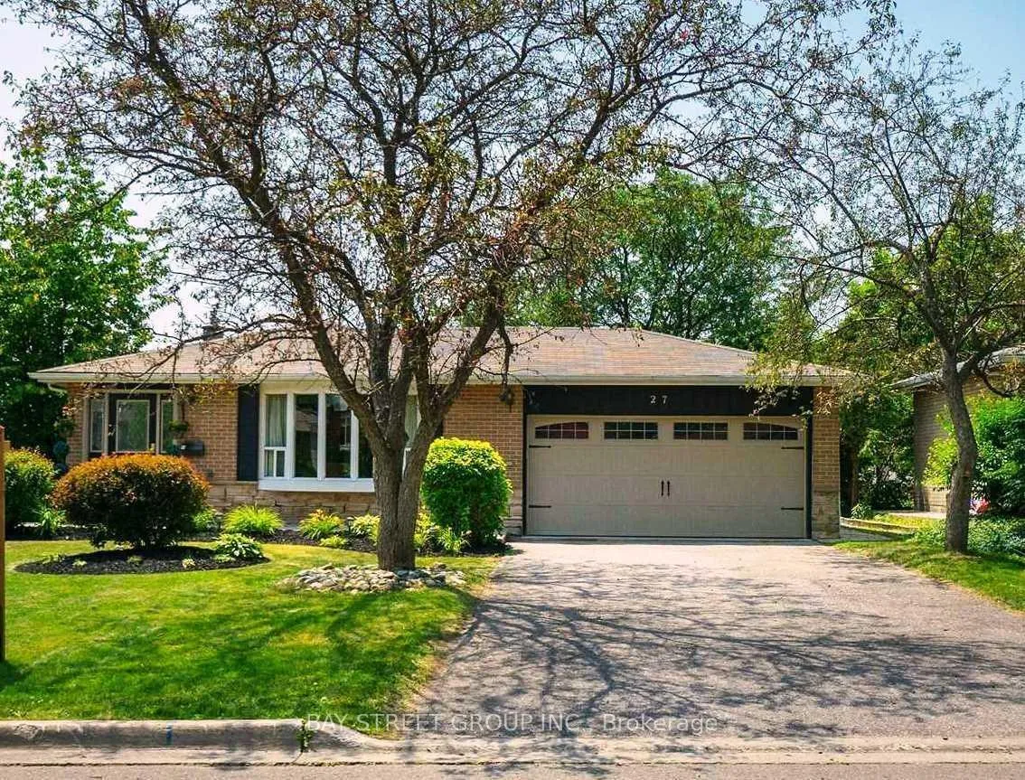 Photo 15 of 27 Stornoway Crescent, Markham, Royal Orchard — HOMEH