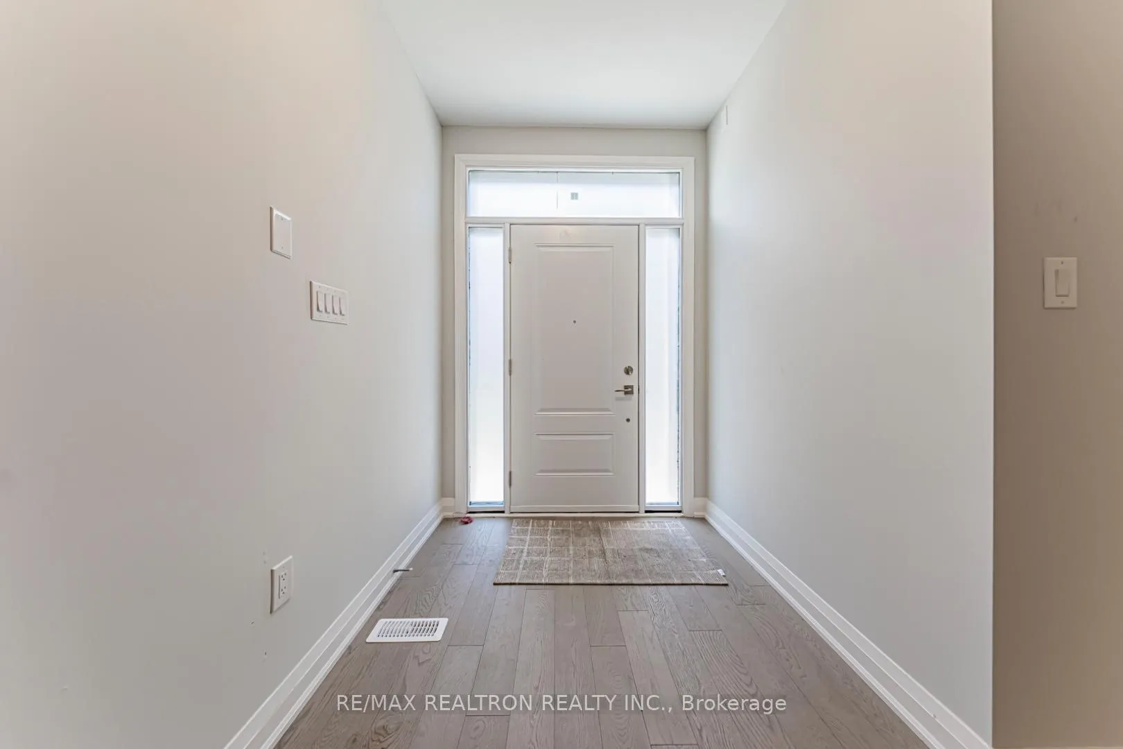 Photo 3 of Unit 18, 260 Eagle Street, Newmarket, Central Newmarket — HOMEH
