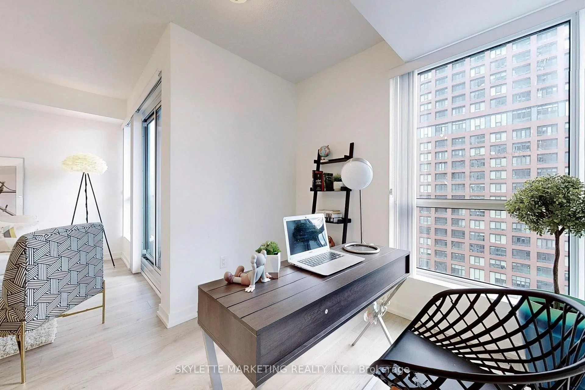 Photo 5 of Unit 3201, 395 Bloor Street E, Toronto, North St. James Town — HOMEH