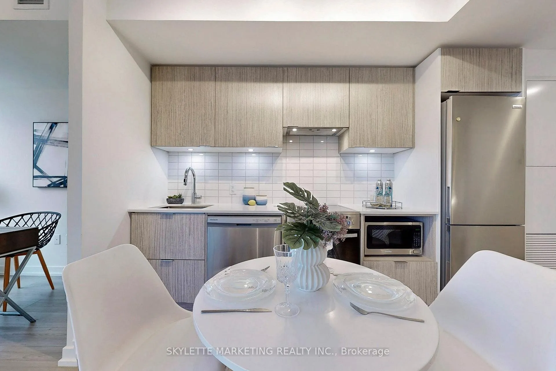 Photo 8 of Unit 3201, 395 Bloor Street E, Toronto, North St. James Town — HOMEH