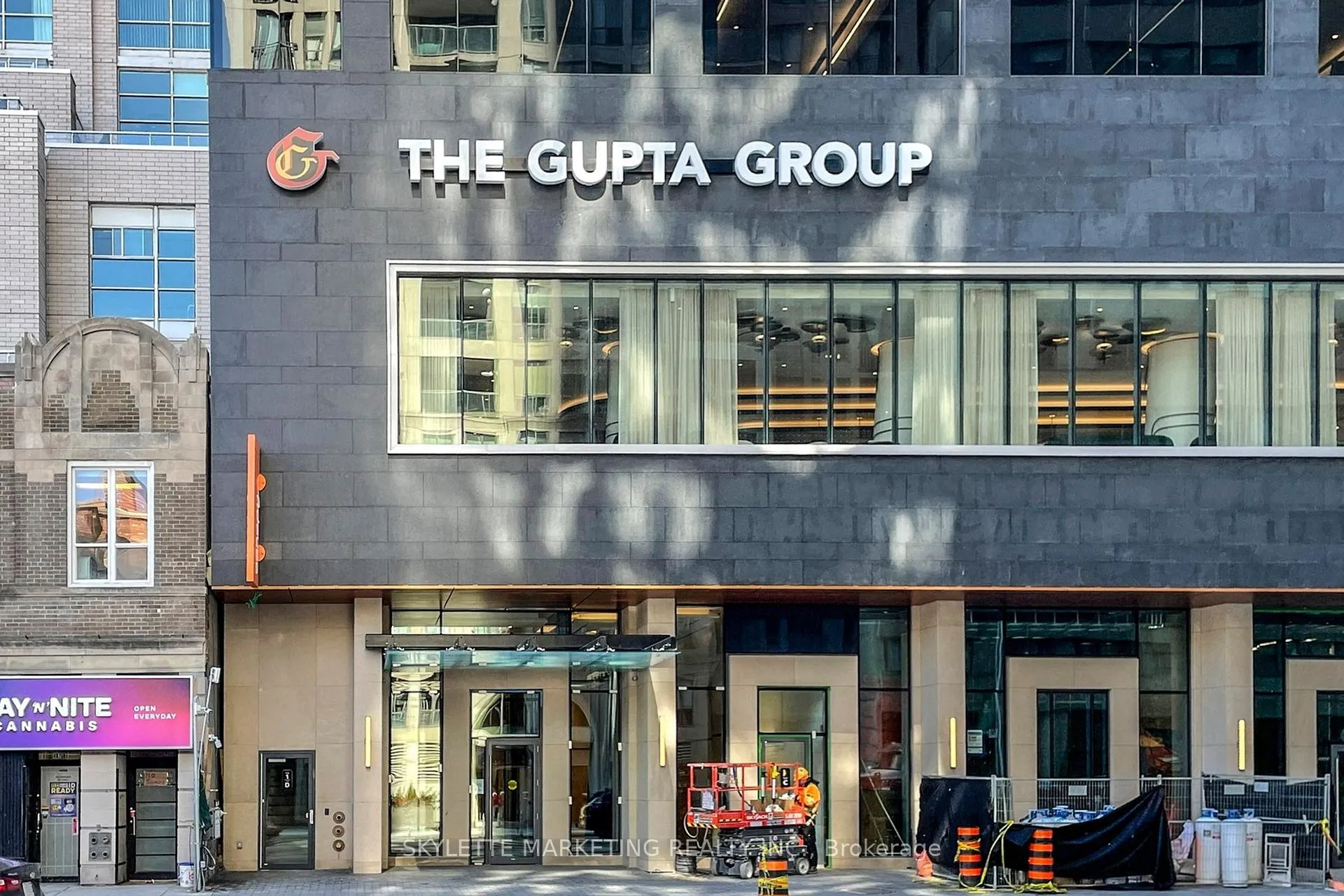Photo 14 of Unit 3201, 395 Bloor Street E, Toronto, North St. James Town — HOMEH