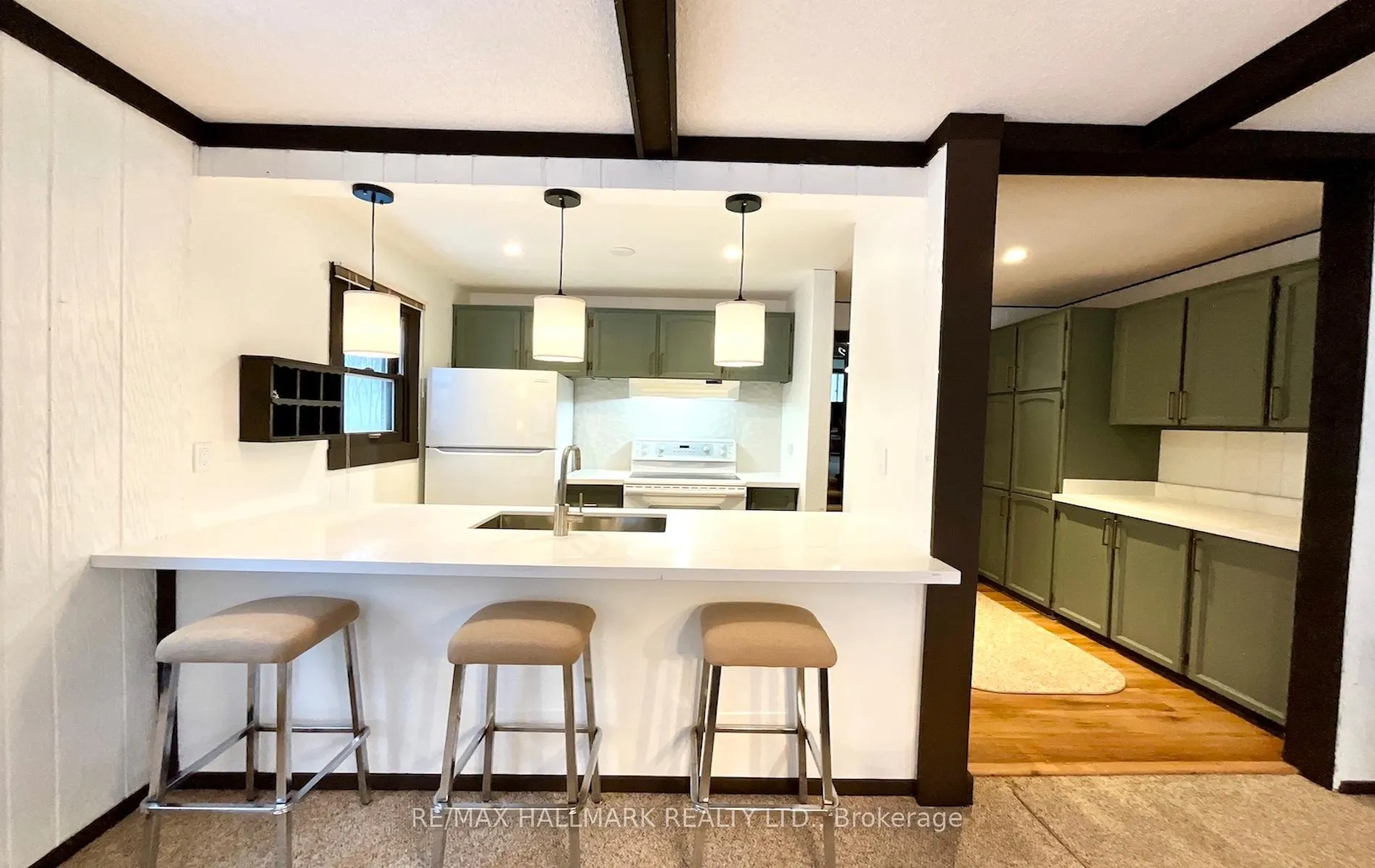 Photo 6 of 33 Huron Woods Drive, Oro-Medonte, Rural Oro-Medonte — HOMEH