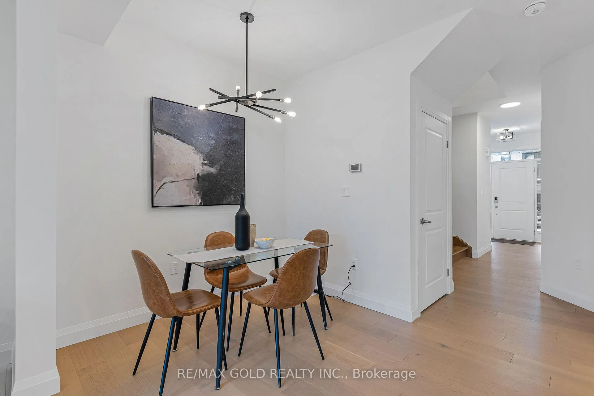 Photo 12 of Unit 19, 143 Elgin Street N, Cambridge — HOMEH