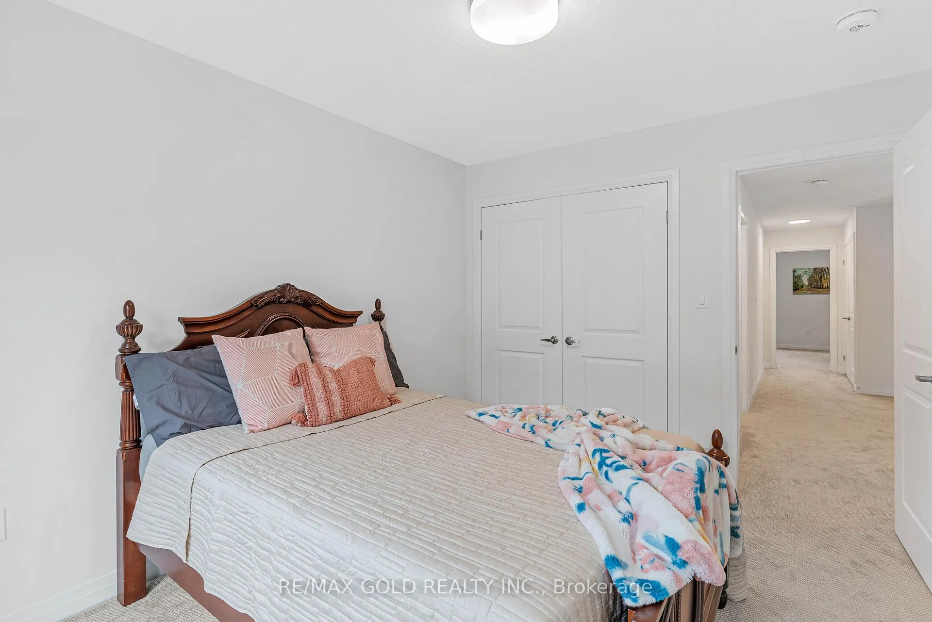 Photo 29 of Unit 19, 143 Elgin Street N, Cambridge — HOMEH