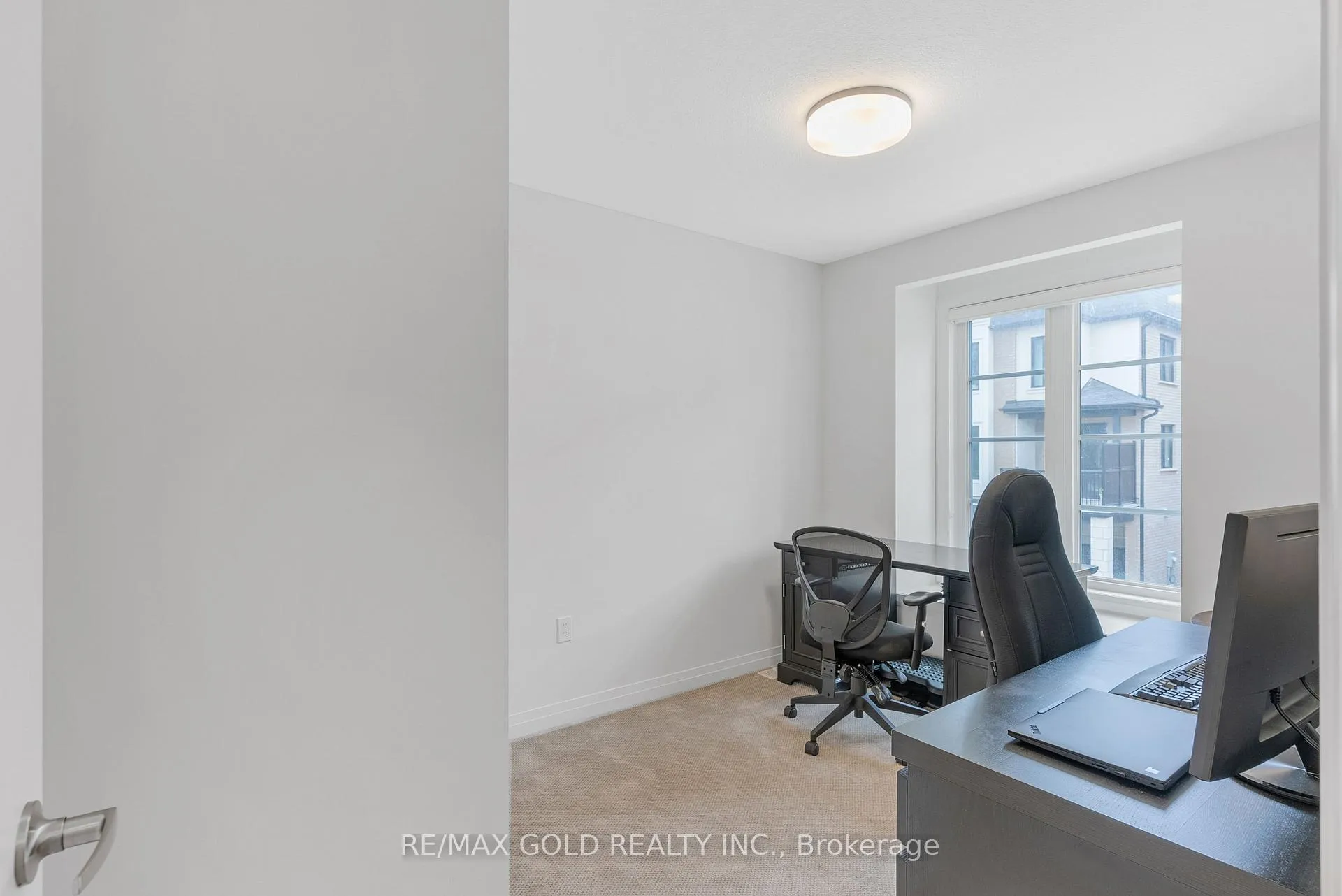 Photo 30 of Unit 19, 143 Elgin Street N, Cambridge — HOMEH