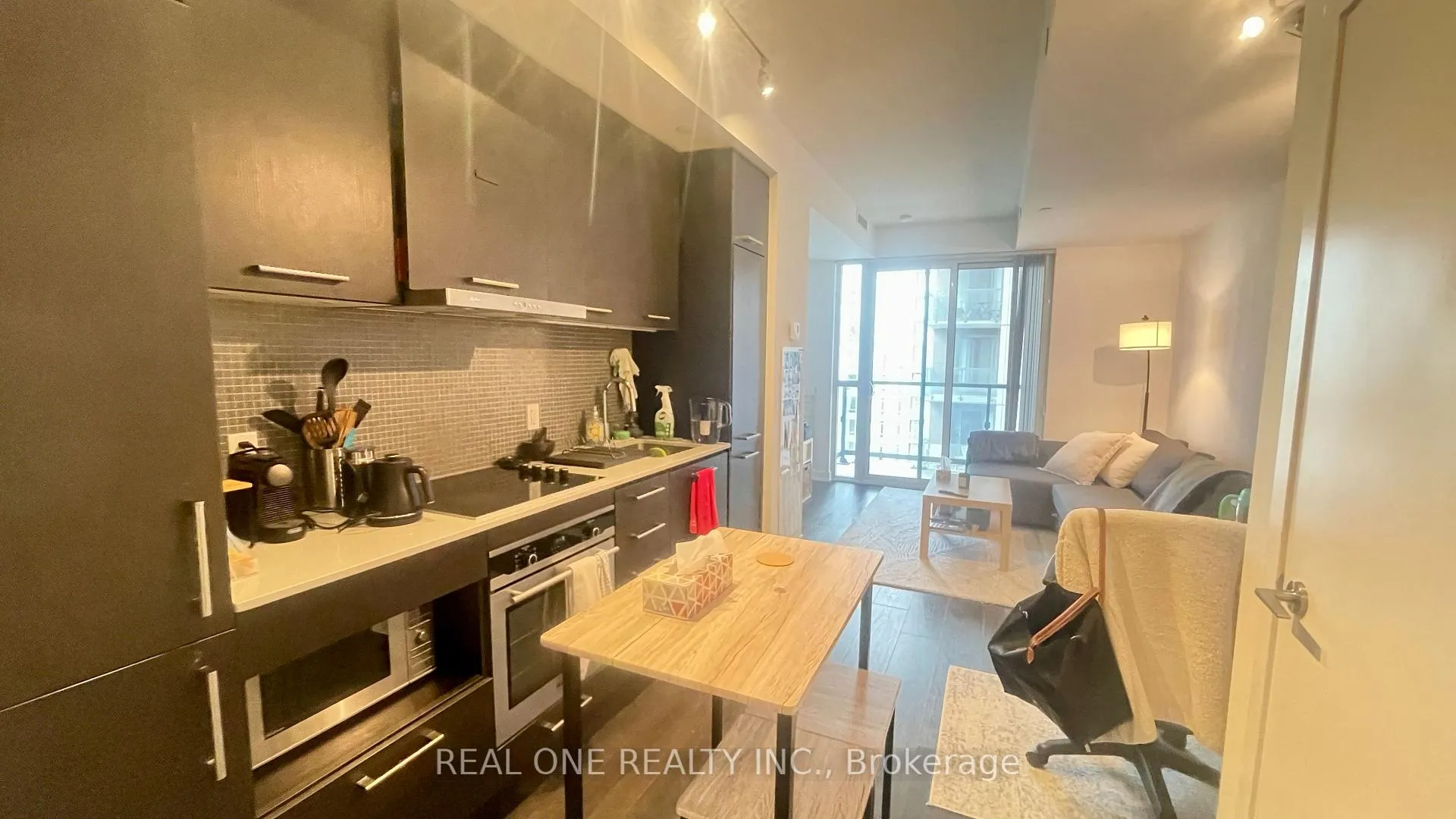 Photo 5 of Unit 1711, 87 Peter Street, Toronto, Waterfront Communities — HOMEH