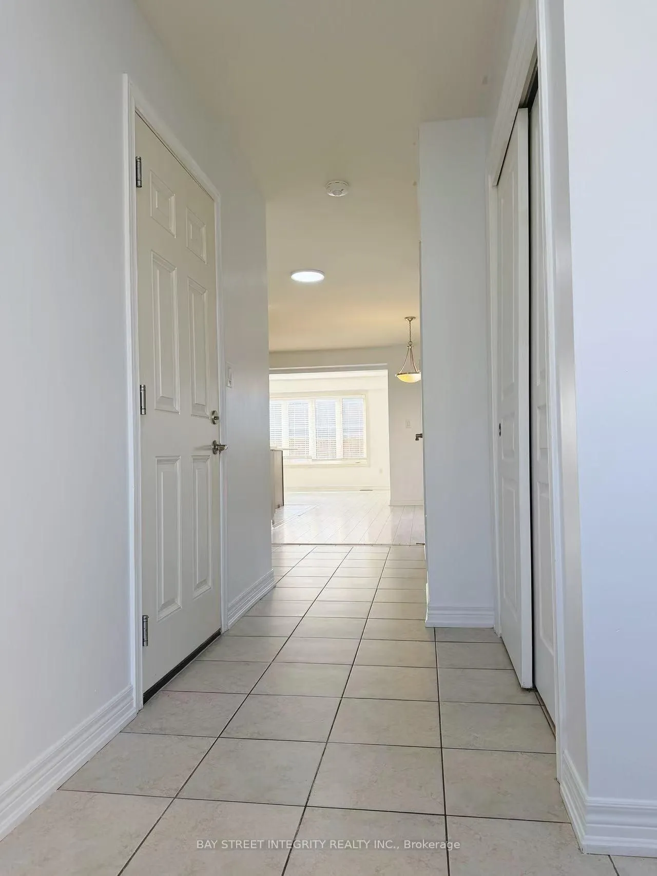 Photo 4 of 32 Elderberry Road, Thorold, Confederation Heights — HOMEH