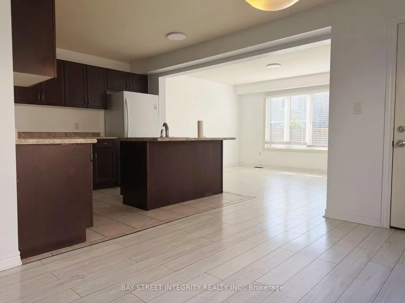Photo 6 of 32 Elderberry Road, Thorold, Confederation Heights — HOMEH