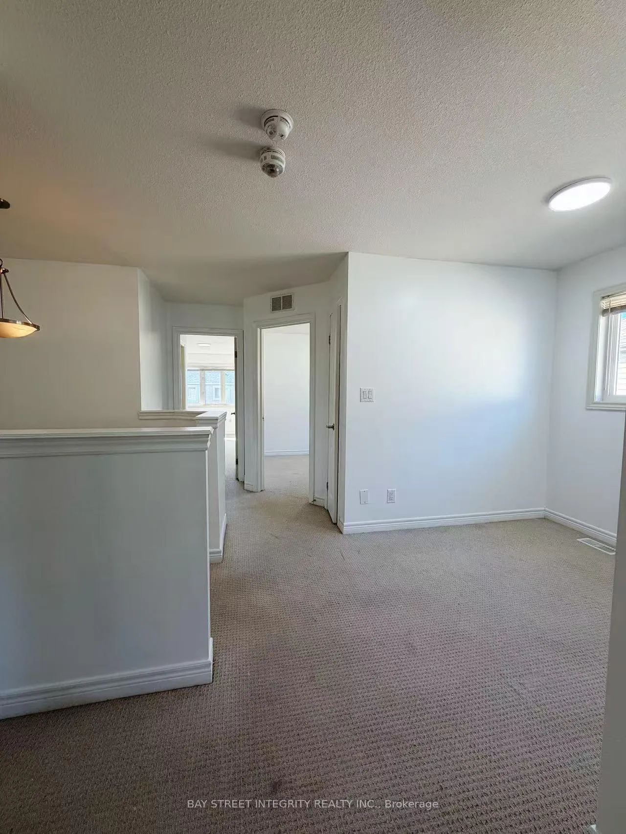 Photo 9 of 32 Elderberry Road, Thorold, Confederation Heights — HOMEH