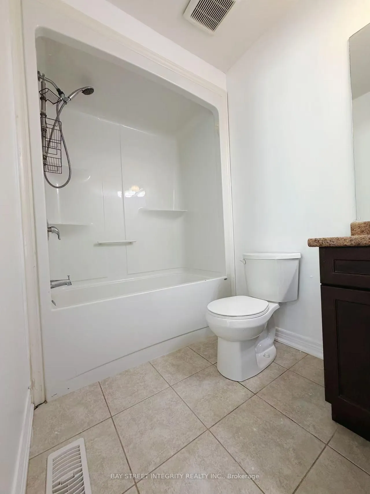 Photo 12 of 32 Elderberry Road, Thorold, Confederation Heights — HOMEH