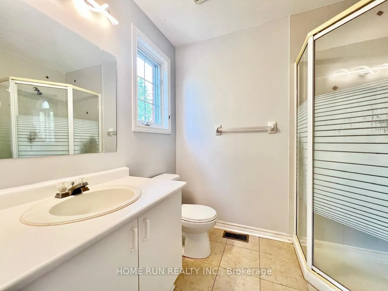 Photo 18 of 126 Daventry Crescent, Ottawa, Barrhaven - Longfields — HOMEH