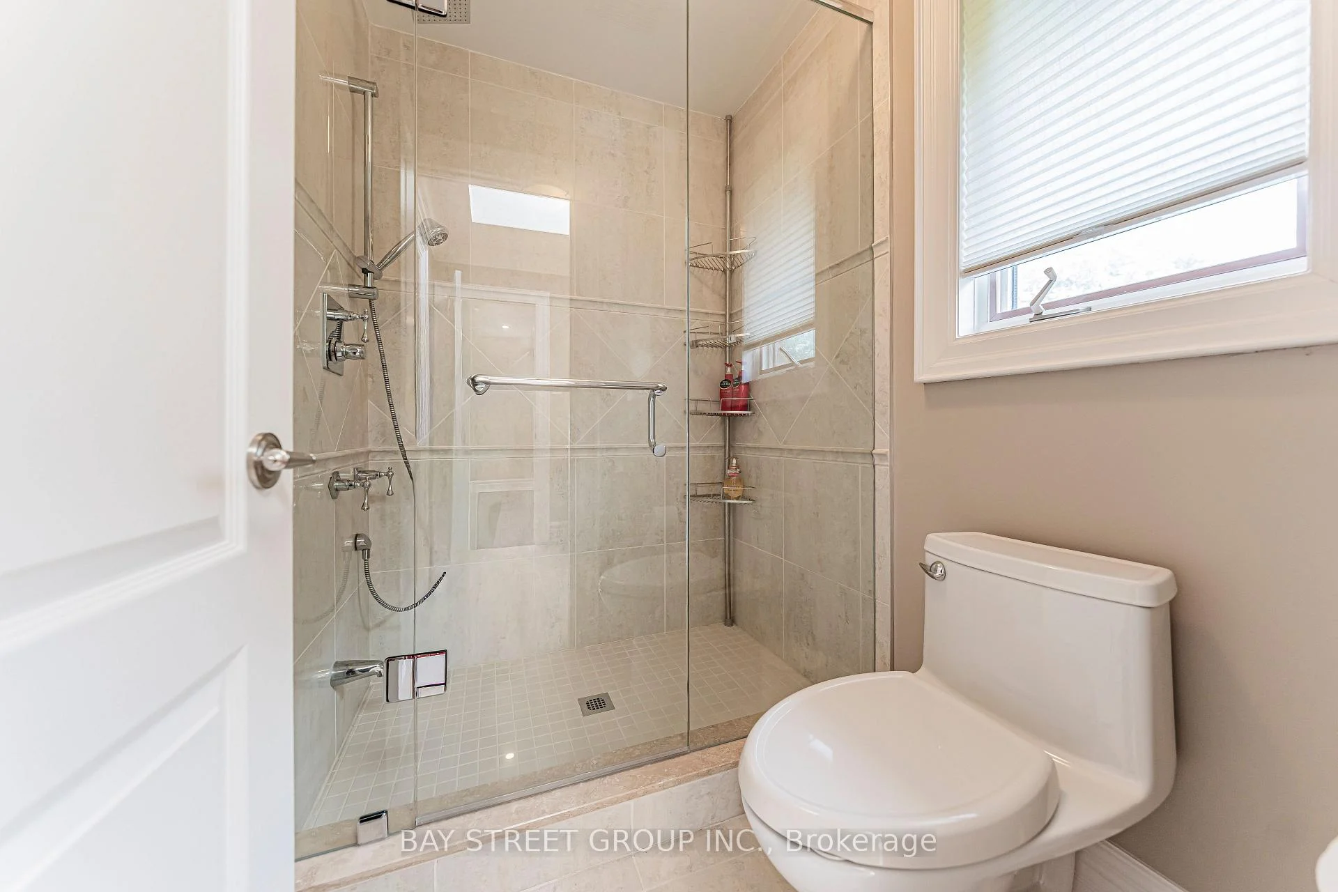 Photo 35 of 103 Northdale Road, North York, St. Andrew-Windfields — HOMEH