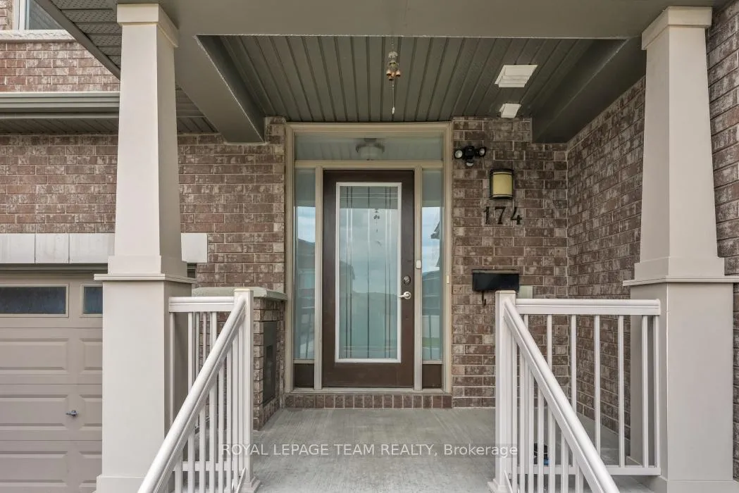Photo 4 of 174 Hawkshaw Crescent, Ottawa, Barrhaven - Cedargrove/Fraserdale — HOMEH