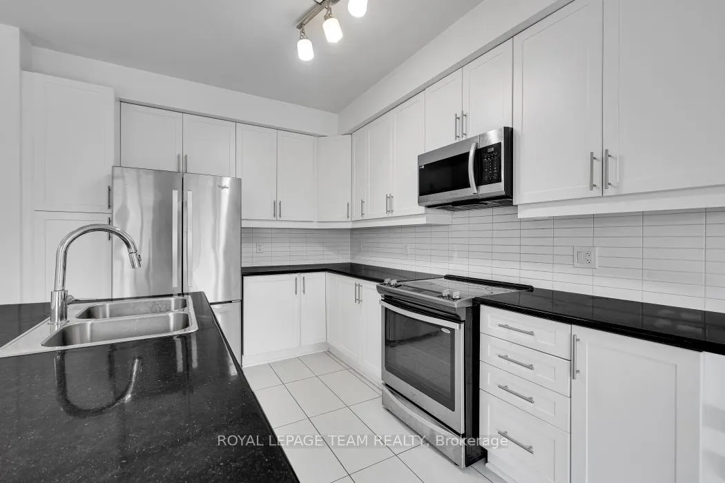 Photo 17 of 174 Hawkshaw Crescent, Ottawa, Barrhaven - Cedargrove/Fraserdale — HOMEH