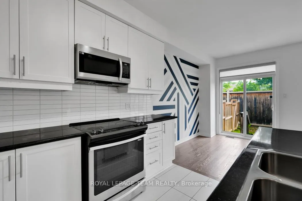 Photo 20 of 174 Hawkshaw Crescent, Ottawa, Barrhaven - Cedargrove/Fraserdale — HOMEH