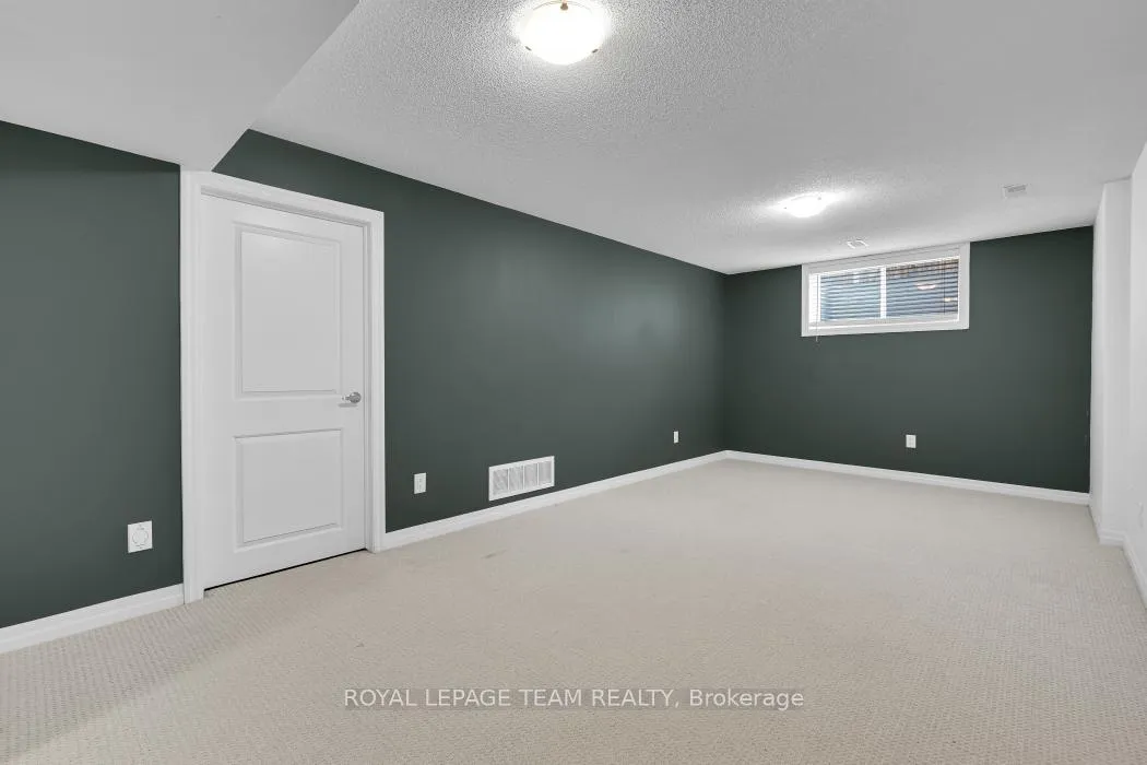 Photo 31 of 174 Hawkshaw Crescent, Ottawa, Barrhaven - Cedargrove/Fraserdale — HOMEH