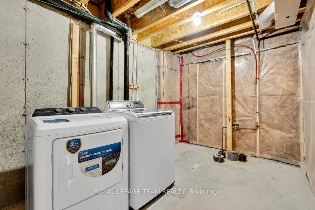 Photo 34 of 174 Hawkshaw Crescent, Ottawa, Barrhaven - Cedargrove/Fraserdale — HOMEH