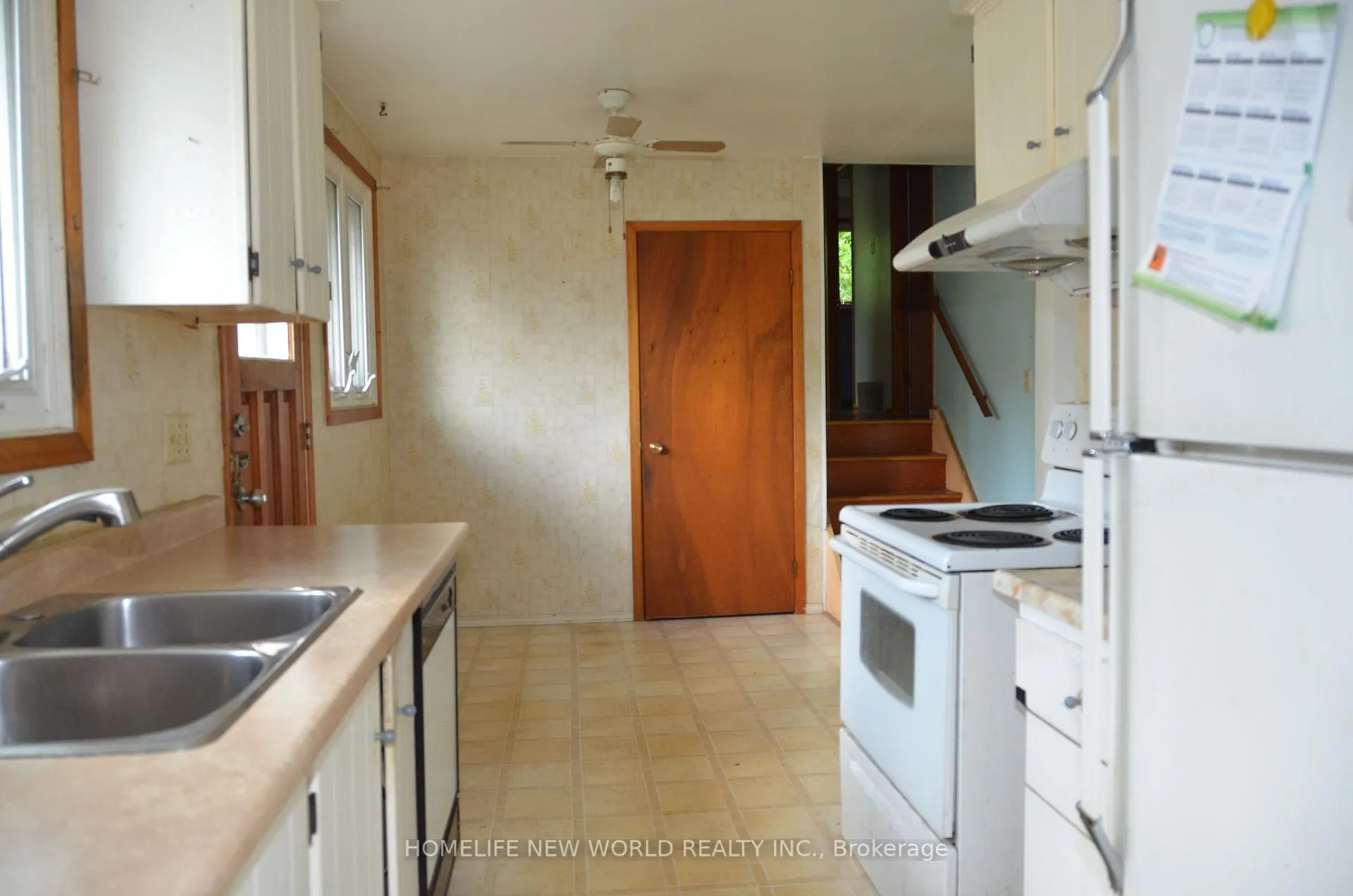 Photo 6 of 602 Upper Paradise Road, Hamilton, Fessenden — HOMEH